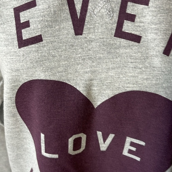 NWT Old Navy “everlasting love” sweatshirt - Picture 2 of 10